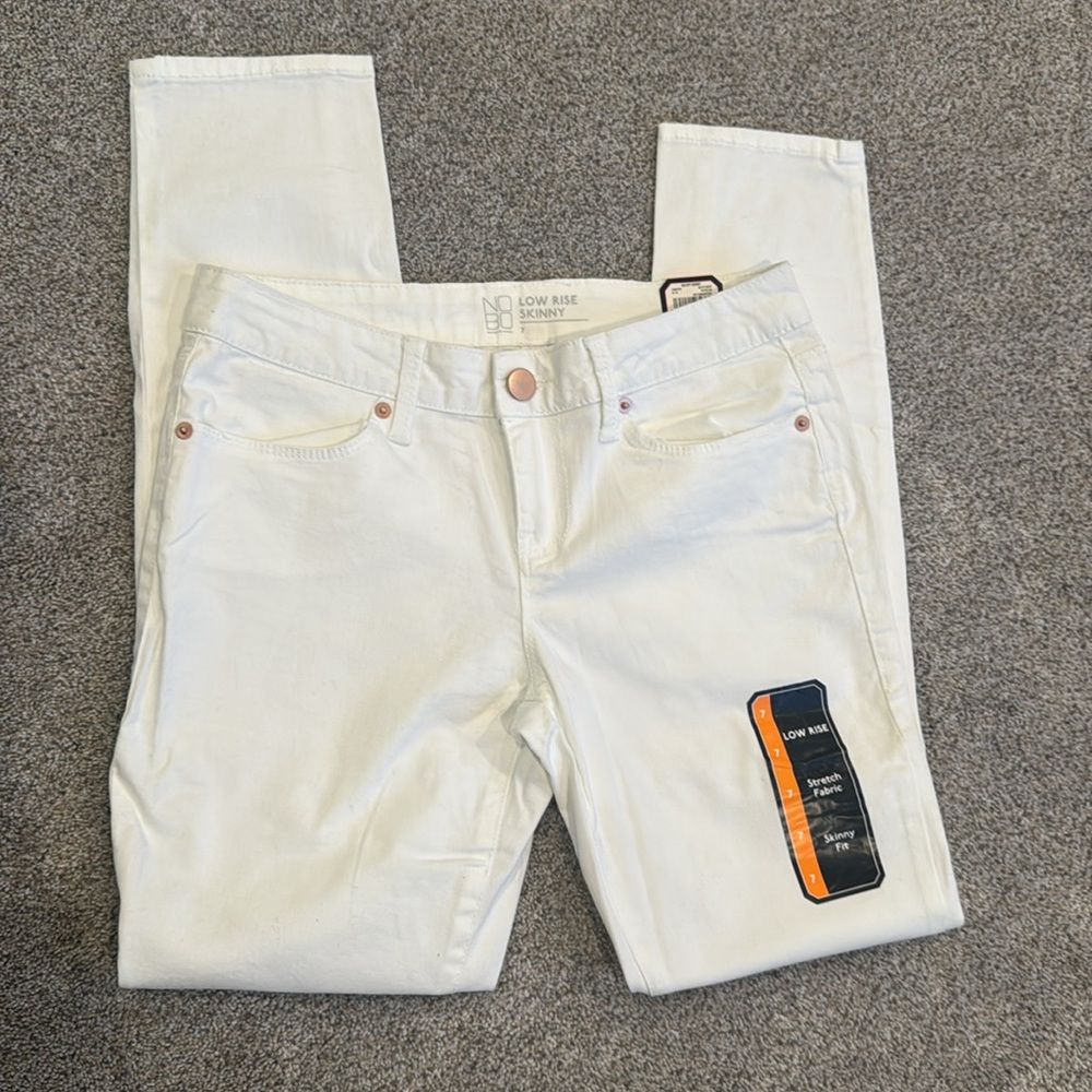NWT No Boundaries Low Rise Skinny Jeans - Picture 2 of 7